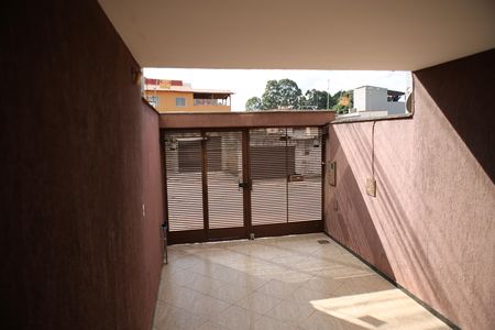 Casa à venda com 176m², 3 quartos e 2 vagasArea comum