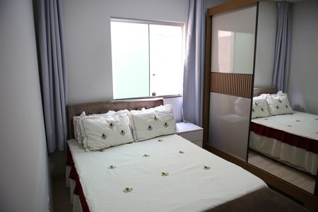 Casa à venda com 176m², 3 quartos e 2 vagasSuite