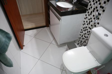 Casa à venda com 176m², 3 quartos e 2 vagasBanheiro Social