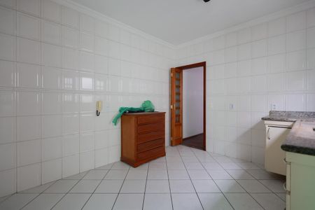 Casa para alugar com 220m², 3 quartos e 2 vagas Casa para alugar com 220m², 3 quartos e 2 vagasCozinha