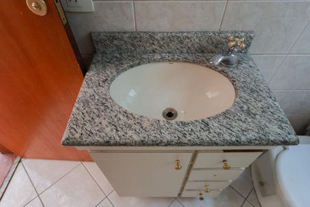Casa para alugar com 220m², 3 quartos e 2 vagas Casa para alugar com 220m², 3 quartos e 2 vagasBanheiro da Suíte 1