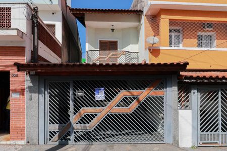 Casa para alugar com 220m², 3 quartos e 2 vagas Casa para alugar com 220m², 3 quartos e 2 vagasFachada + plaquinha