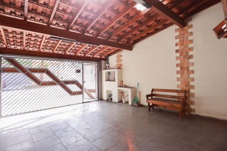 Casa para alugar com 220m², 3 quartos e 2 vagas Casa para alugar com 220m², 3 quartos e 2 vagasGaragem
