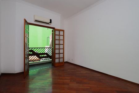 Casa para alugar com 220m², 3 quartos e 2 vagas Casa para alugar com 220m², 3 quartos e 2 vagasSuíte 2