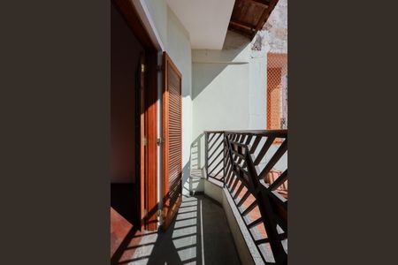 Casa para alugar com 220m², 3 quartos e 2 vagas Casa para alugar com 220m², 3 quartos e 2 vagasVaranda da Suíte 1