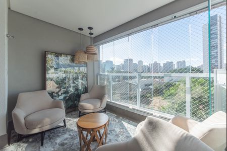 Apartamento para alugar com 92m², 2 quartos e 2 vagasVaranda