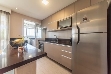 Apartamento para alugar com 92m², 2 quartos e 2 vagasCozinha
