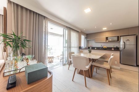 Apartamento para alugar com 92m², 2 quartos e 2 vagasSala