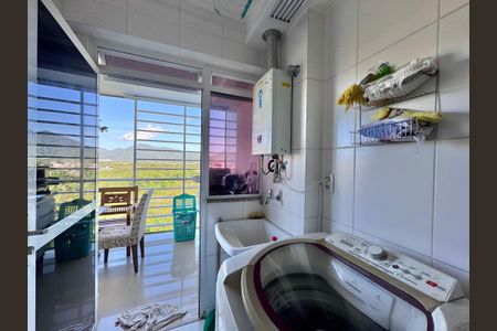 Apartamento à venda com 86m², 3 quartos e 2 vagasCozinha e Área de Serviço