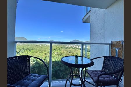 Apartamento à venda com 86m², 3 quartos e 2 vagasSuíte 1- Varanda