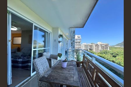 Apartamento à venda com 86m², 3 quartos e 2 vagasVaranda Sala