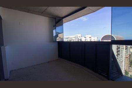 Apartamento à venda com 77m², 2 quartos e 1 vagaVaranda