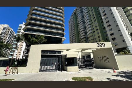 Apartamento à venda com 77m², 2 quartos e 1 vagaFachada do Prédio