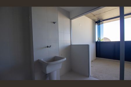 Apartamento à venda com 77m², 2 quartos e 1 vagaCozinha e Área de Serviço