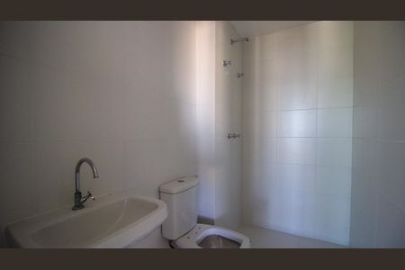 Apartamento à venda com 77m², 2 quartos e 1 vagaBanheiro Social