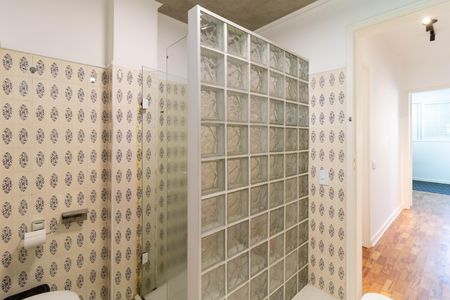 Apartamento à venda com 86m², 2 quartos e 1 vaga Apartamento à venda com 86m², 2 quartos e 1 vagaBanheiro