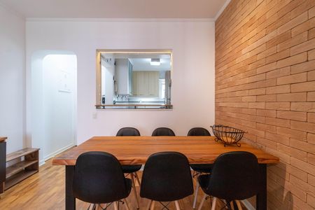 Apartamento à venda com 86m², 2 quartos e 1 vaga Apartamento à venda com 86m², 2 quartos e 1 vagaSala de Jantar