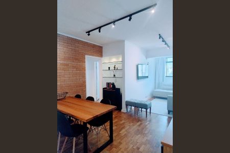 Apartamento à venda com 86m², 2 quartos e 1 vaga Apartamento à venda com 86m², 2 quartos e 1 vagaSala