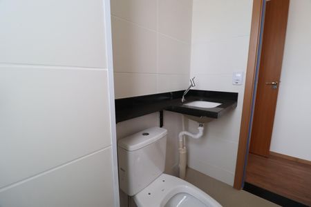 Apartamento para alugar com 56m², 2 quartos e 1 vagaBanheiro do Quarto 2