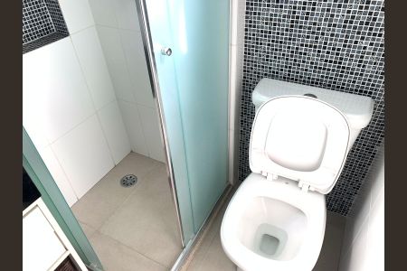 Apartamento à venda com 62m², 2 quartos e 1 vagaBanheiro 1