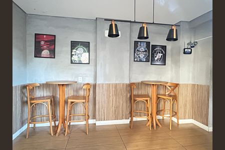 Apartamento para alugar com 43m², 2 quartos e sem vagaÁrea comum - Espaço de Jogos