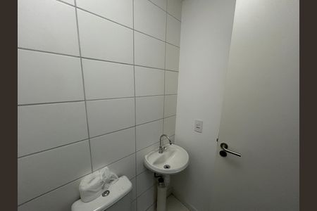 Apartamento para alugar com 43m², 2 quartos e sem vagaBanheiro