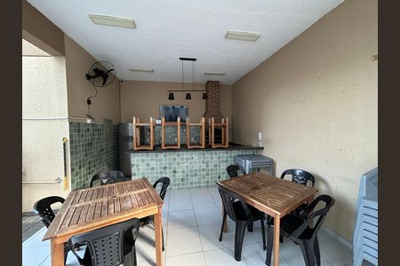 Apartamento para alugar com 43m², 2 quartos e sem vagaÁrea comum - Churrasqueira