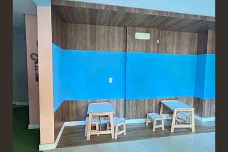 Apartamento para alugar com 43m², 2 quartos e sem vagaÁrea comum - Brinquedoteca