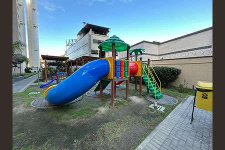 Apartamento para alugar com 43m², 2 quartos e sem vagaÁrea comum - Playground