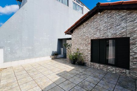 Casa à venda com 132m², 2 quartos e 2 vagasVaranda