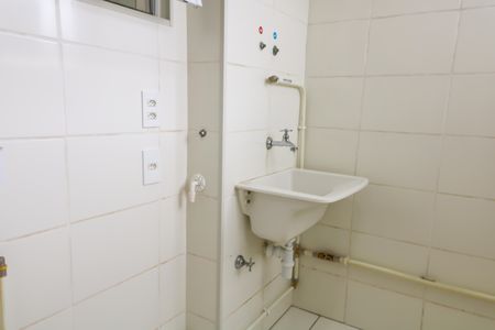 Apartamento à venda com 44m², 2 quartos e 1 vaga Apartamento à venda com 44m², 2 quartos e 1 vagaÁrea de Serviço