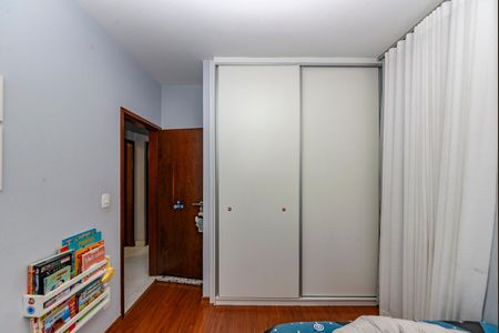 Apartamento à venda com 114m², 3 quartos e 2 vagasQuarto 2