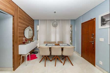 Apartamento à venda com 114m², 3 quartos e 2 vagasSala