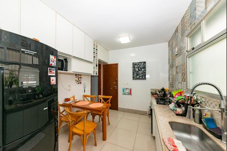 Apartamento à venda com 114m², 3 quartos e 2 vagasCozinha