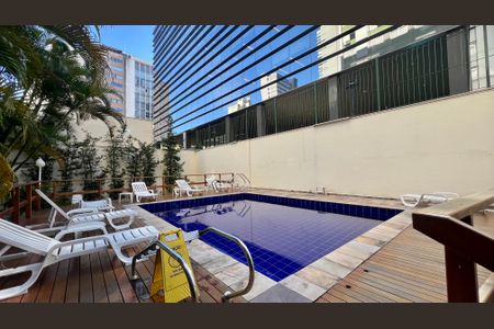 Apartamento à venda com 49m², 2 quartos e 1 vaga Apartamento à venda com 49m², 2 quartos e 1 vagaPiscina