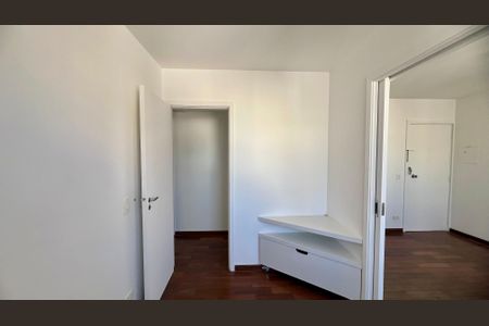 Apartamento à venda com 49m², 2 quartos e 1 vaga Apartamento à venda com 49m², 2 quartos e 1 vaga Quarto