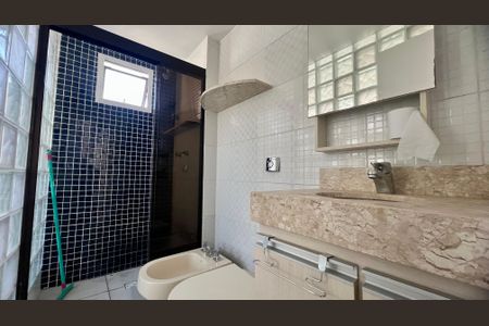 Apartamento à venda com 49m², 2 quartos e 1 vaga Apartamento à venda com 49m², 2 quartos e 1 vagaBanheiro