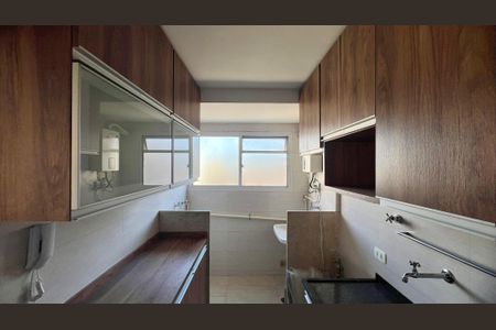 Apartamento à venda com 49m², 2 quartos e 1 vaga Apartamento à venda com 49m², 2 quartos e 1 vagaCozinha