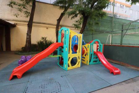 Apartamento à venda com 63m², 3 quartos e 1 vagaÁrea comum - Playground