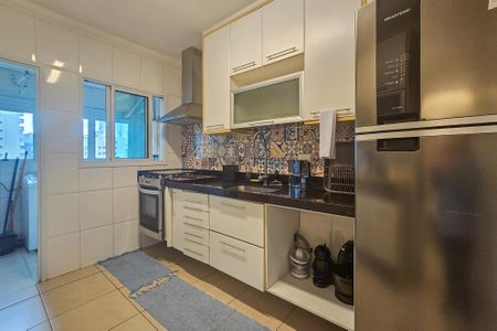 Apartamento para alugar com 130m², 3 quartos e 2 vagas Apartamento para alugar com 130m², 3 quartos e 2 vagasCozinha