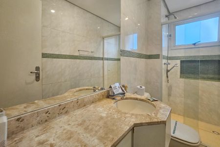 Apartamento para alugar com 130m², 3 quartos e 2 vagas Apartamento para alugar com 130m², 3 quartos e 2 vagasBanheiro 3