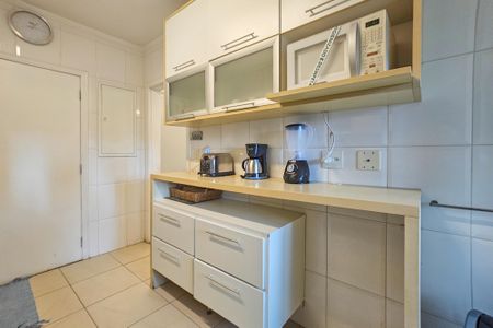 Apartamento para alugar com 130m², 3 quartos e 2 vagas Apartamento para alugar com 130m², 3 quartos e 2 vagasCozinha