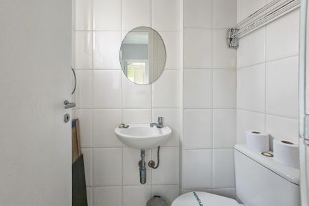 Apartamento para alugar com 130m², 3 quartos e 2 vagas Apartamento para alugar com 130m², 3 quartos e 2 vagasBanheiro de Serviço