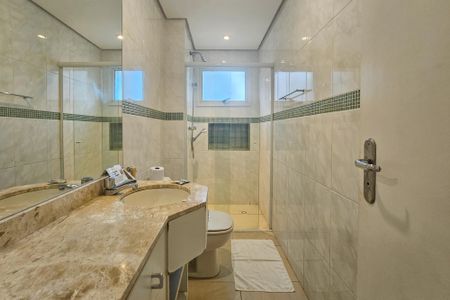 Apartamento para alugar com 130m², 3 quartos e 2 vagas Apartamento para alugar com 130m², 3 quartos e 2 vagasBanheiro 3