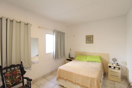 Casa à venda com 170m², 5 quartos e 2 vagasQuarto 2