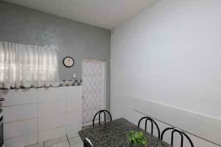 Casa à venda com 170m², 5 quartos e 2 vagasCozinha