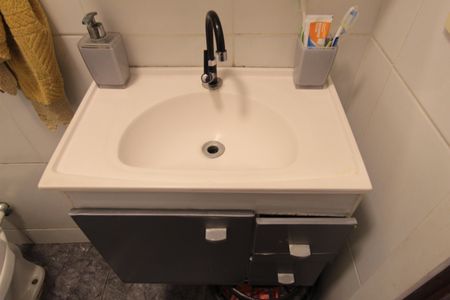 Casa à venda com 170m², 5 quartos e 2 vagasBanheiro Social