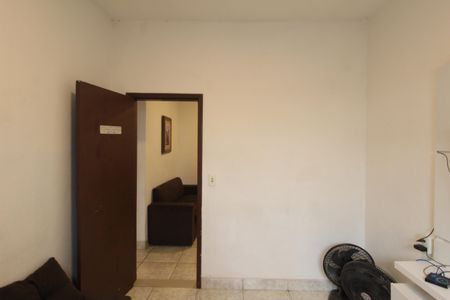 Casa à venda com 170m², 5 quartos e 2 vagasSala