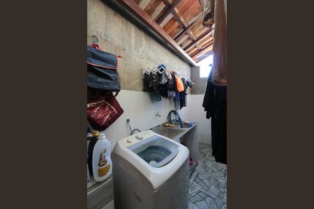 Casa à venda com 170m², 5 quartos e 2 vagasEdícula