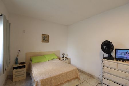 Casa à venda com 170m², 5 quartos e 2 vagasQuarto 2